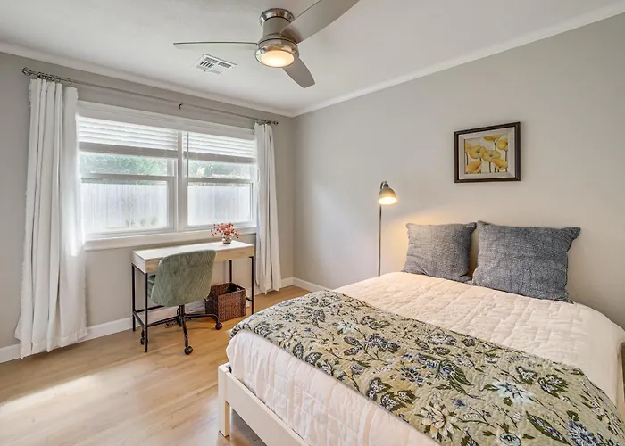 Charming Near Lafortune Park *